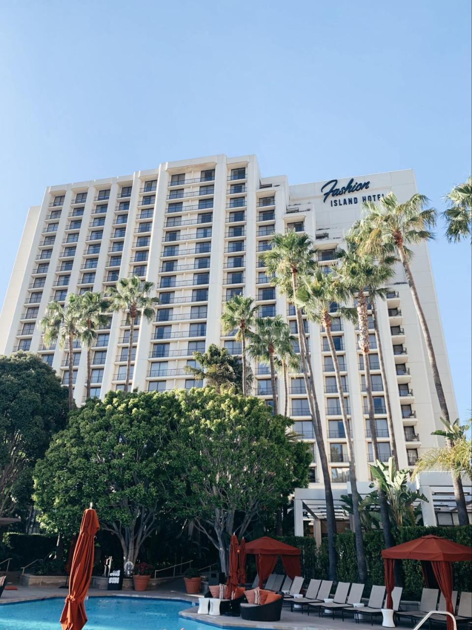 Hotel Review: Fashion Island Hotel, Newport Beach, California, USA